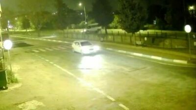 Bursa’da minibüs dereye uçtu! O anlar kamerada