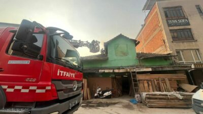 Bursa’da mobilya imalathanesinde yangın