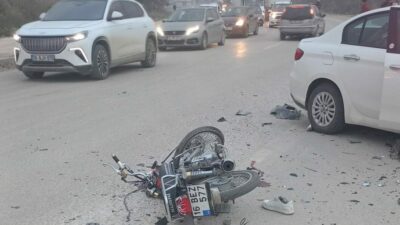 Bursa’da otomobille motosikletin çarpıştığı kazada 1 kişi öldü, 1 kişi yaralandı