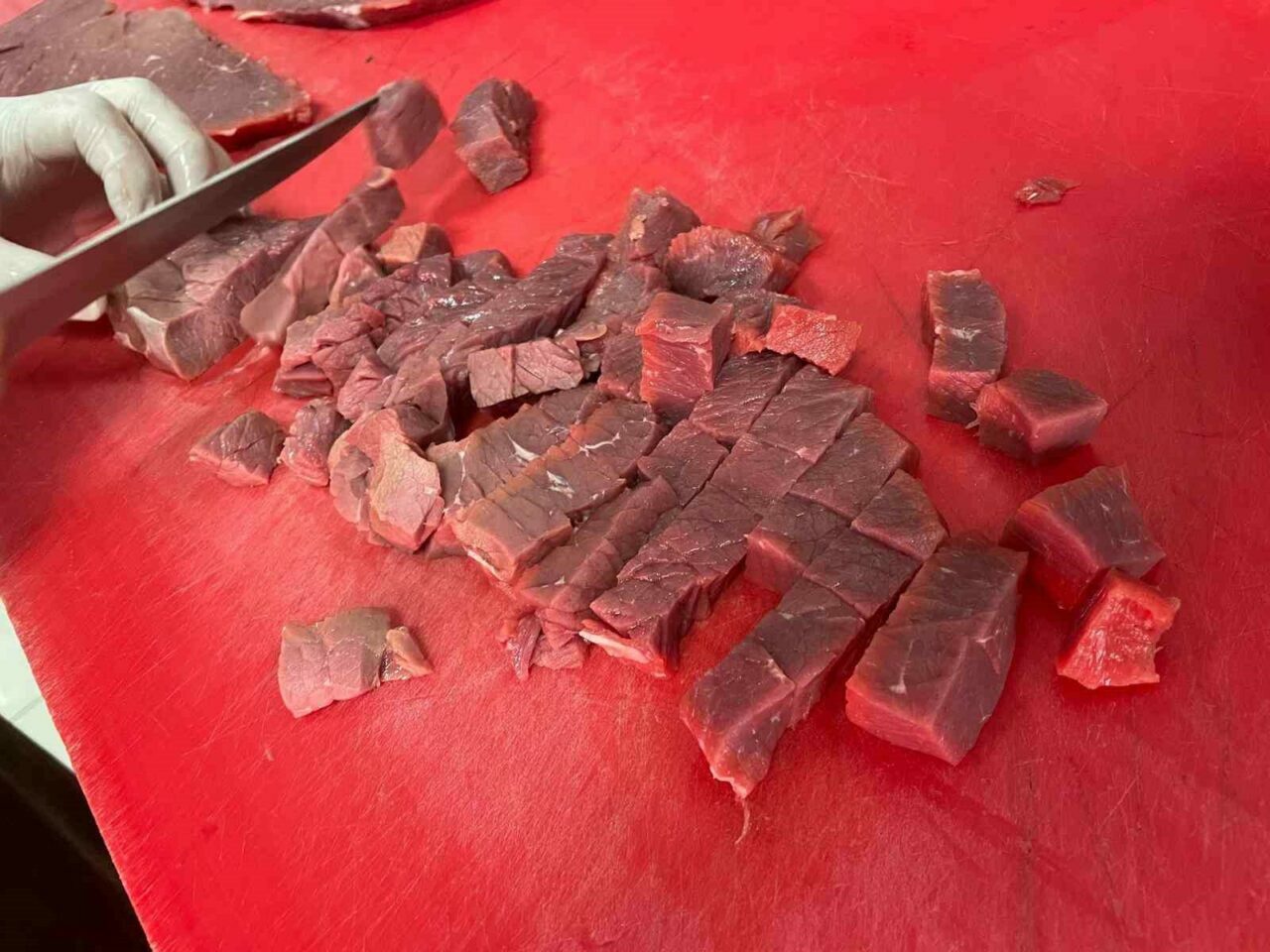 Bursa’da şap etkisi kırmızı ete yansıdı! Kesilecek hayvan yok… Bursa’da şap etkisi kırmızı ete yansıdı! Kesilecek hayvan yok…