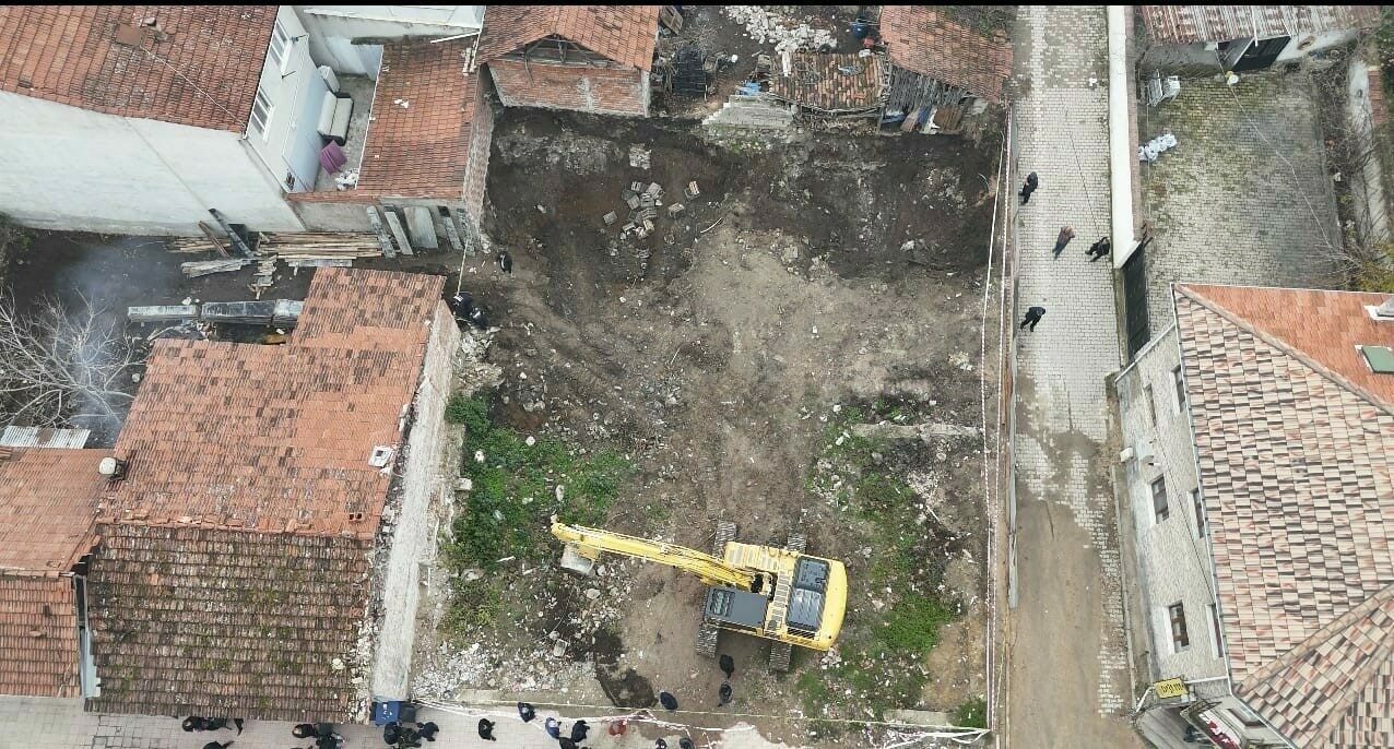 Bursa’da temel kazısında çıkanlar şok etti!