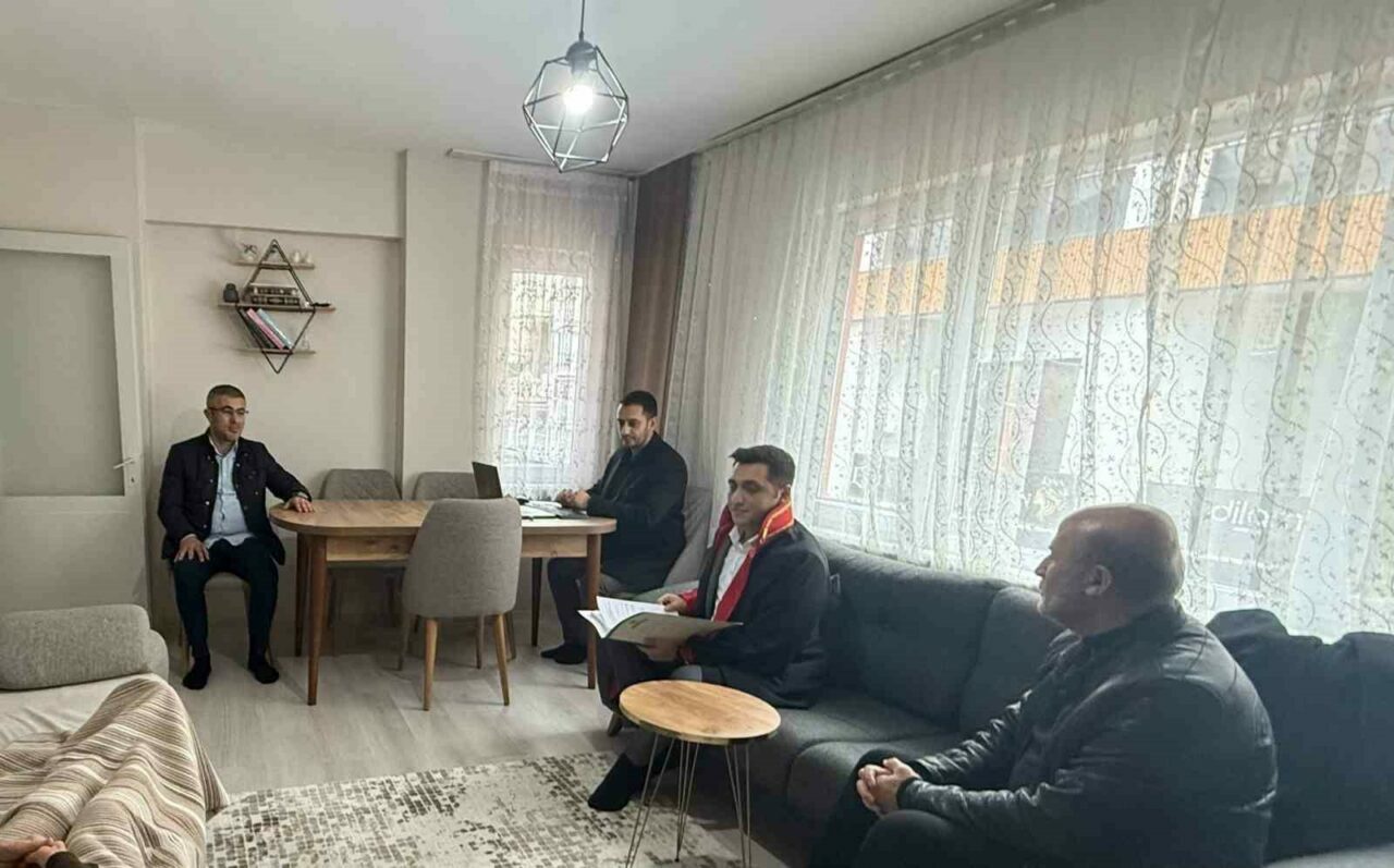 Bursa’da yargı engel tanımadı! Mahkeme evine geldi… Bursa’da yargı engel tanımadı! Mahkeme evine geldi…