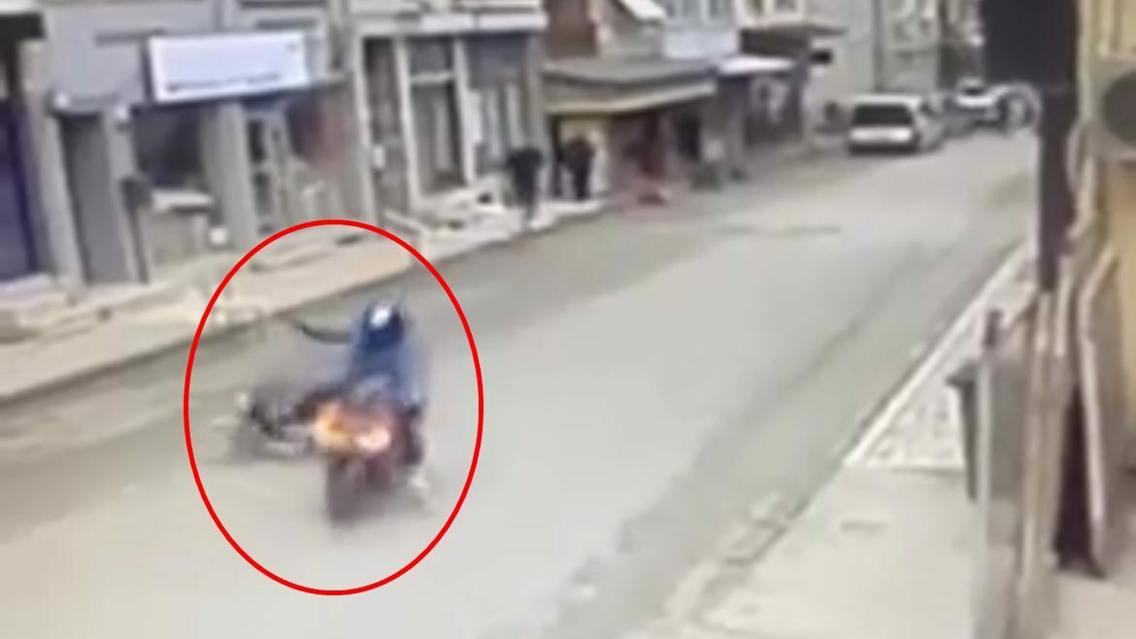 Bursa’da yayaya çarpıp kaçtı! O anlar kamerada