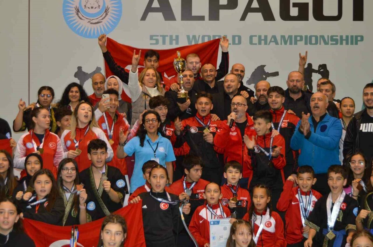 Bursa’daki dünya şampiyonasının galibi Türkiye!