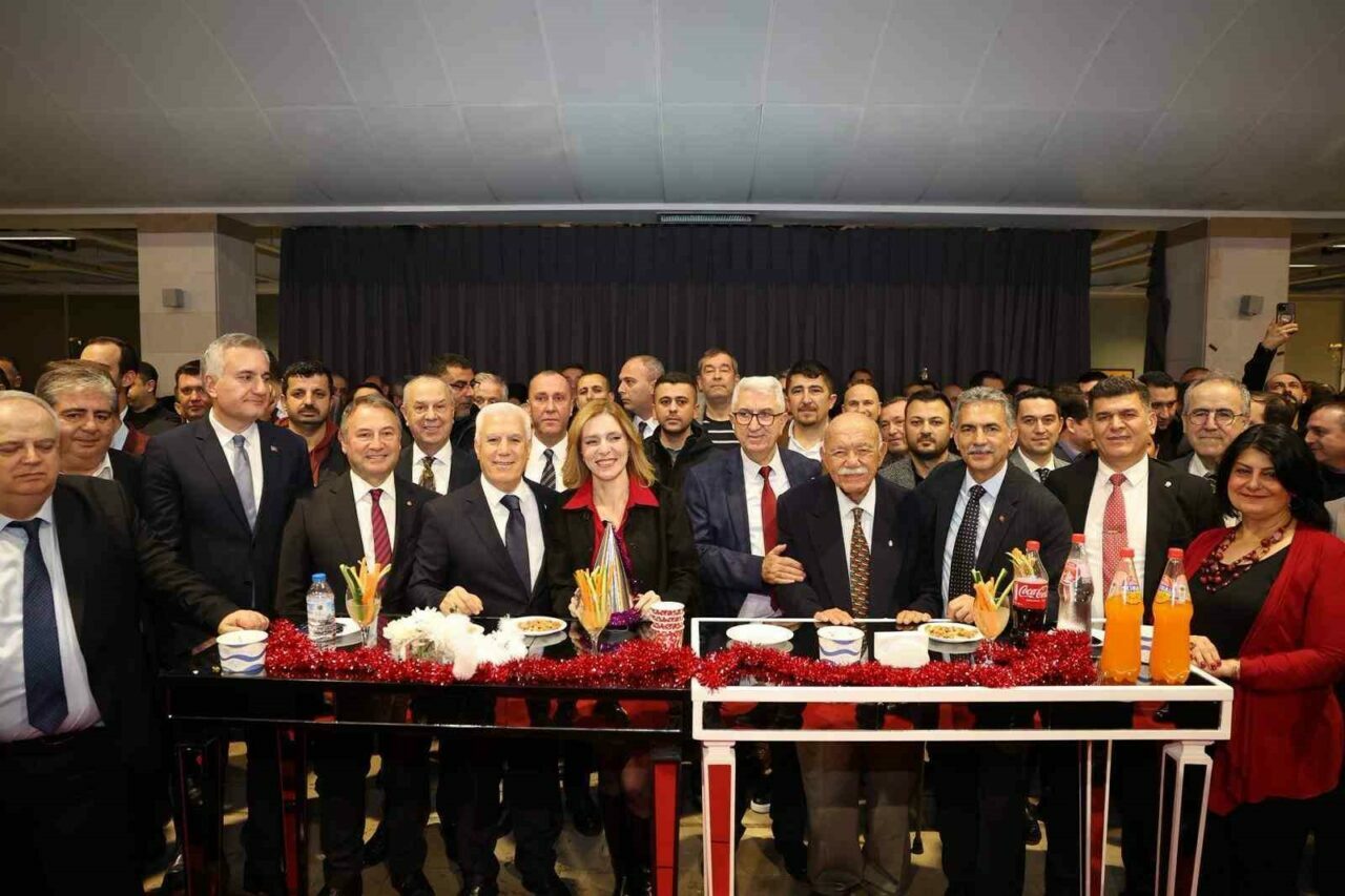 Bursa Büyükşehir ailesi yeni yılı birlikte kutladı