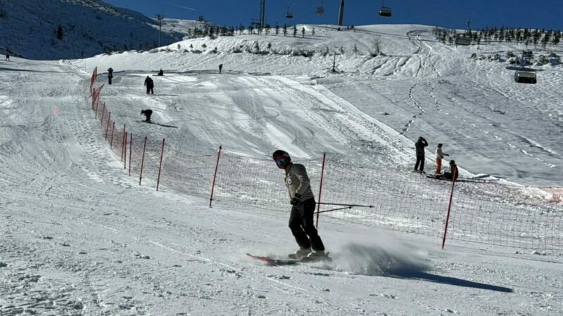 Denize en yakın kayak merkezinde sezon açıldı