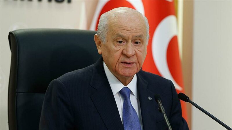Milliyetçi Hareket Partisi (MHP) Genel Başkanı Devlet Bahçeli, Özgür Özel'in