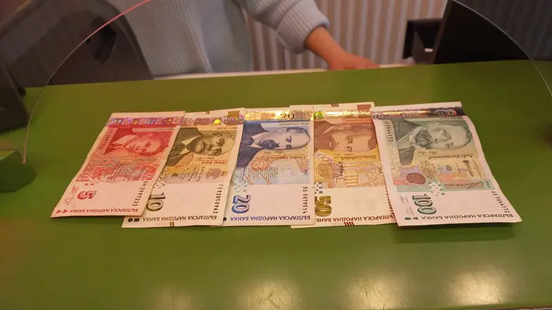 Bir devrin sonu: Leva tarih oldu Yeni yılda euroya geçerek olan Bulgaristan artık leva para birimini