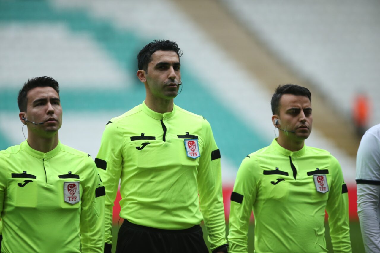 Somaspor-Bursaspor maçının hakemi belli oldu Somaspor-Bursaspor maçının hakemi belli oldu