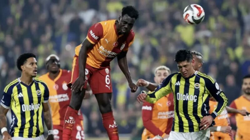 Trendyol Süper Lig'in zirvesindeki ezeli rakipler Fenerbahçe ile Galatasaray'ın mücadelesi
