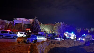 Fabrikada yangın: 16 işçi dumandan etkilendi