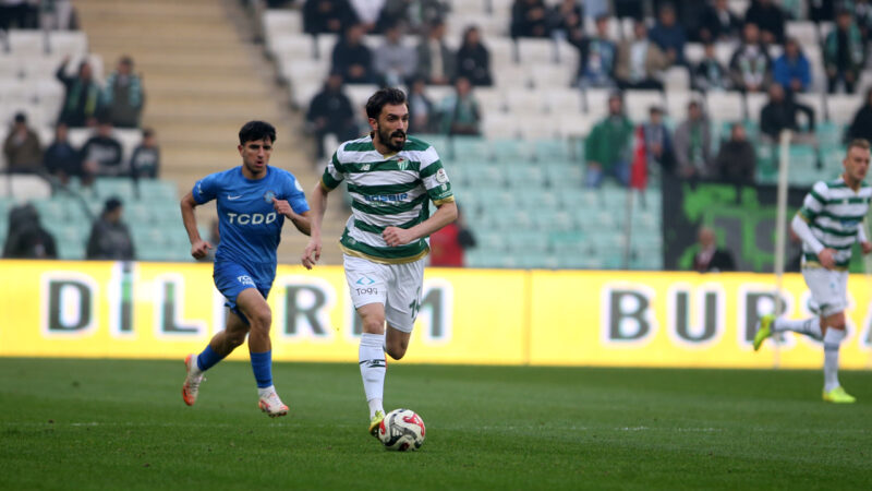 Bursaspor’da o isim performansıyla dikkat çekiyor! Bursaspor’da o isim performansıyla dikkat çekiyor!