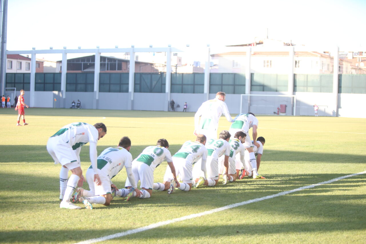 Bursaspor’dan Soma’da süper skor; Şampiyonluk yürüyüşü