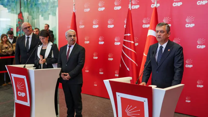 İmralı heyetinden CHP’ye ziyaret