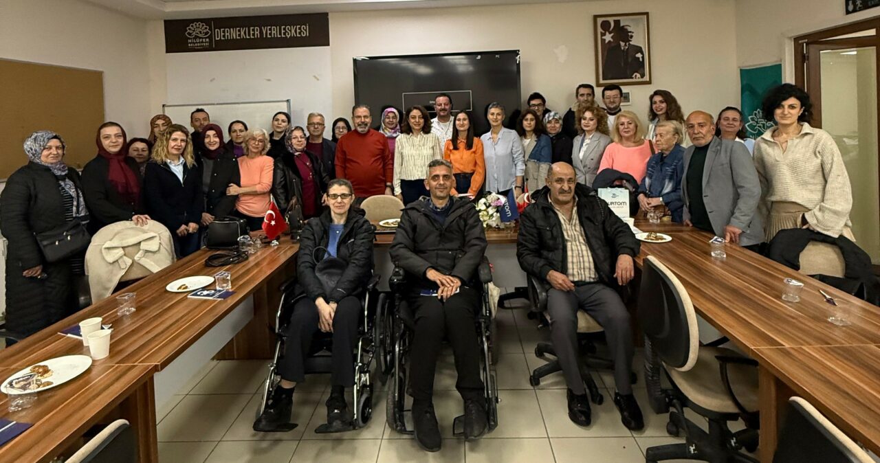 BURTOM Biyofiz’den ‘MS Rehabilitasyonu’ semineri BURTOM Biyofiz’den ‘MS Rehabilitasyonu’ semineri