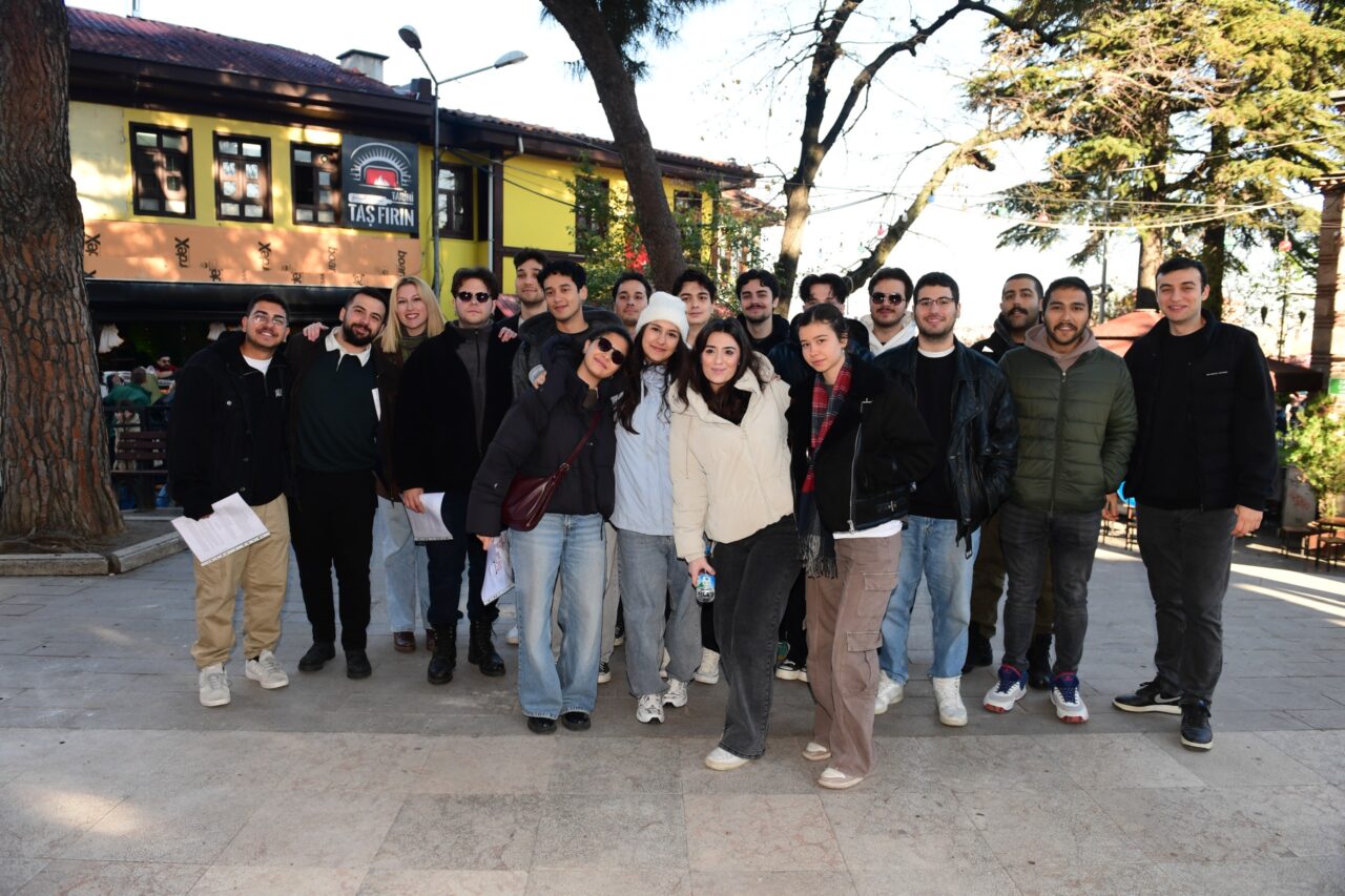 Bursa’nın asırlık lezzetlerine yolculuk: İlk kez tattılar…