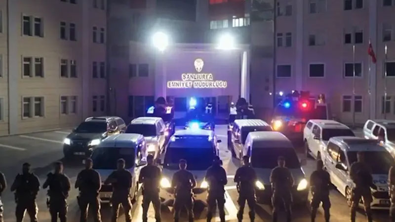 Bursa dahil 37 ilde FETÖ operasyonu Bursa dahil 37 ilde FETÖ operasyonu