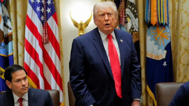 ABD Başkanı Donald Trump, uyuşturucu trafiğini engellemek için denizdeki botların