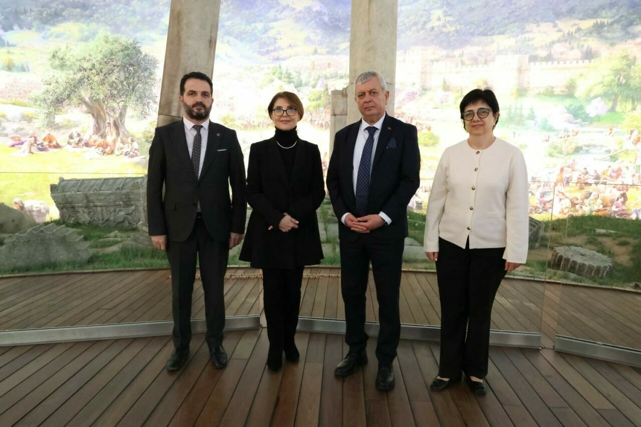 Gürcü Bakan ve dünyaca ünlü piyanistten Bursa’da tarihi yolculuk