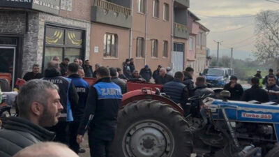 Bursa’da imar krizi! Vatandaş traktörle yolu kapadı