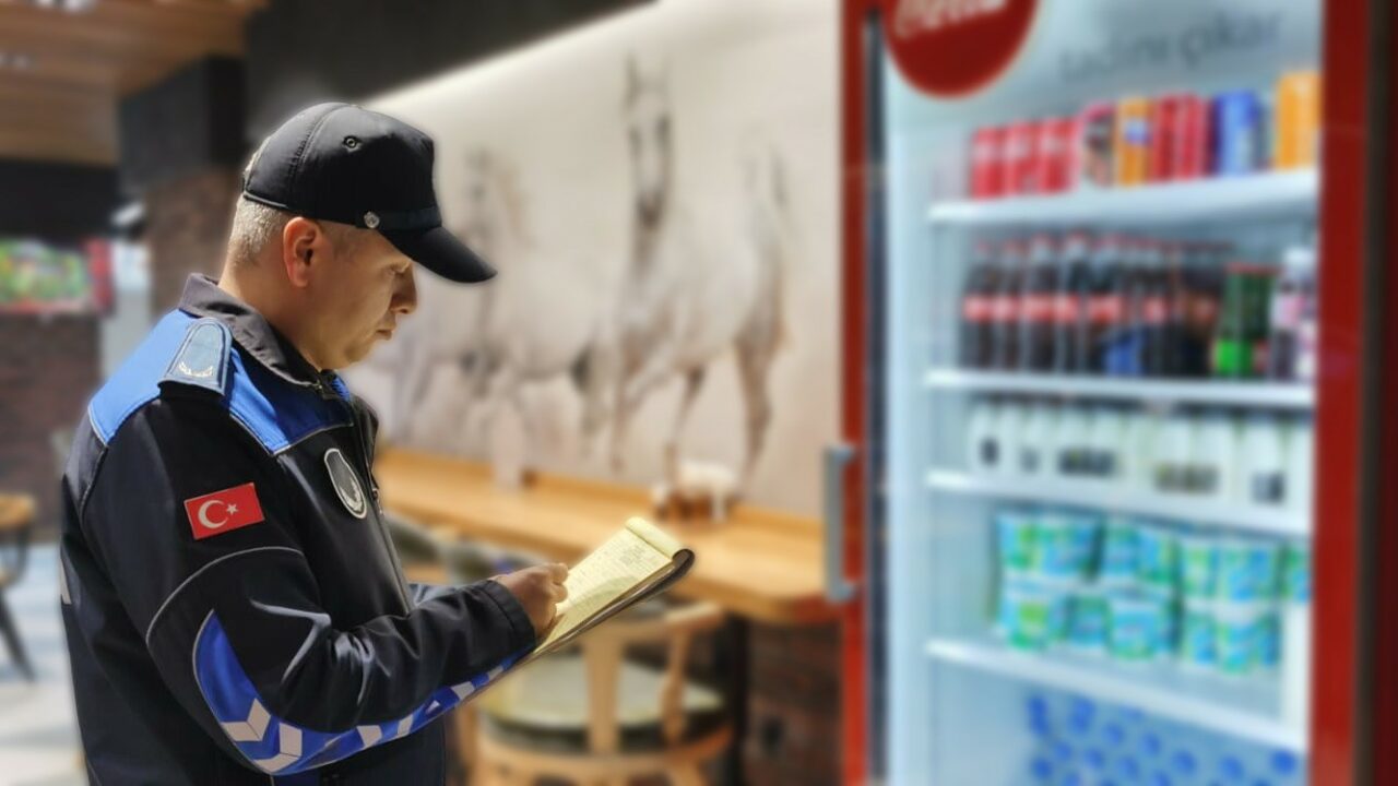 Bursa İnegöl’de dönercilere sıkı denetim Bursa İnegöl’de dönercilere sıkı denetim