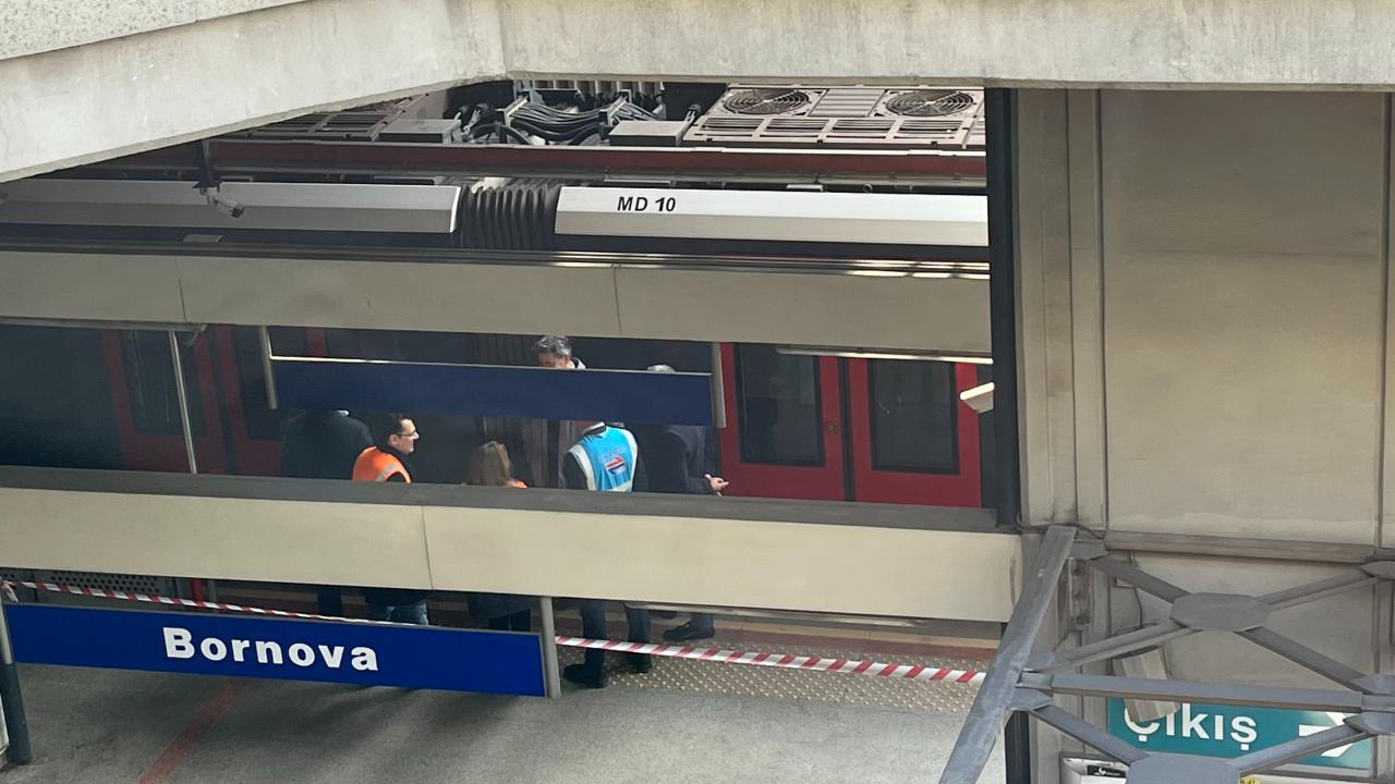 İzmir’de metro raydan çıktı İzmir’de metro raydan çıktı