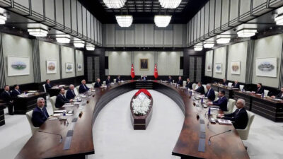 Kabine toplanıyor! İşte masadaki başlıklar