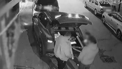 Kar maskeli dehşet! Takip edip sopayla dövdüler