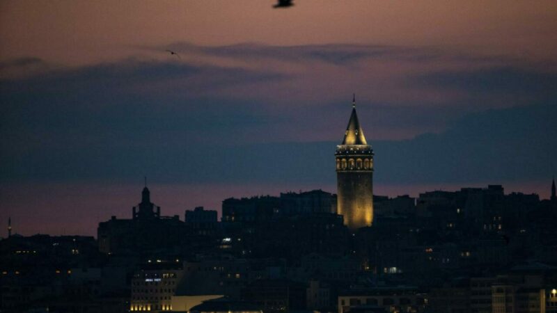 Kış resmen başladı! En uzun gece yaşandı Kuzey Yarım Kürede yılın en uzun gecesi olan 21 Aralık,