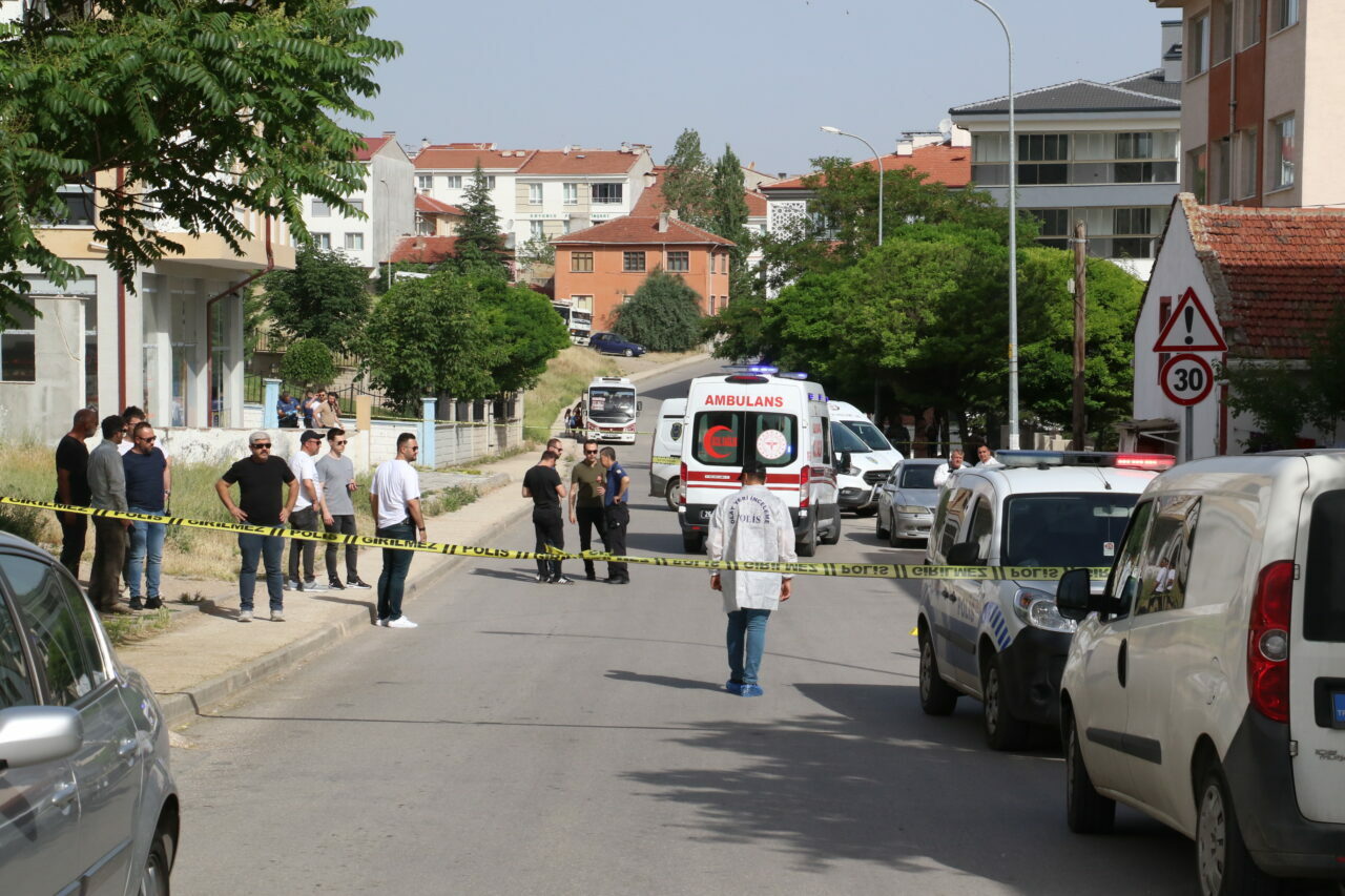 Kızı ile torununu öldürmüştü! Cezası belli oldu