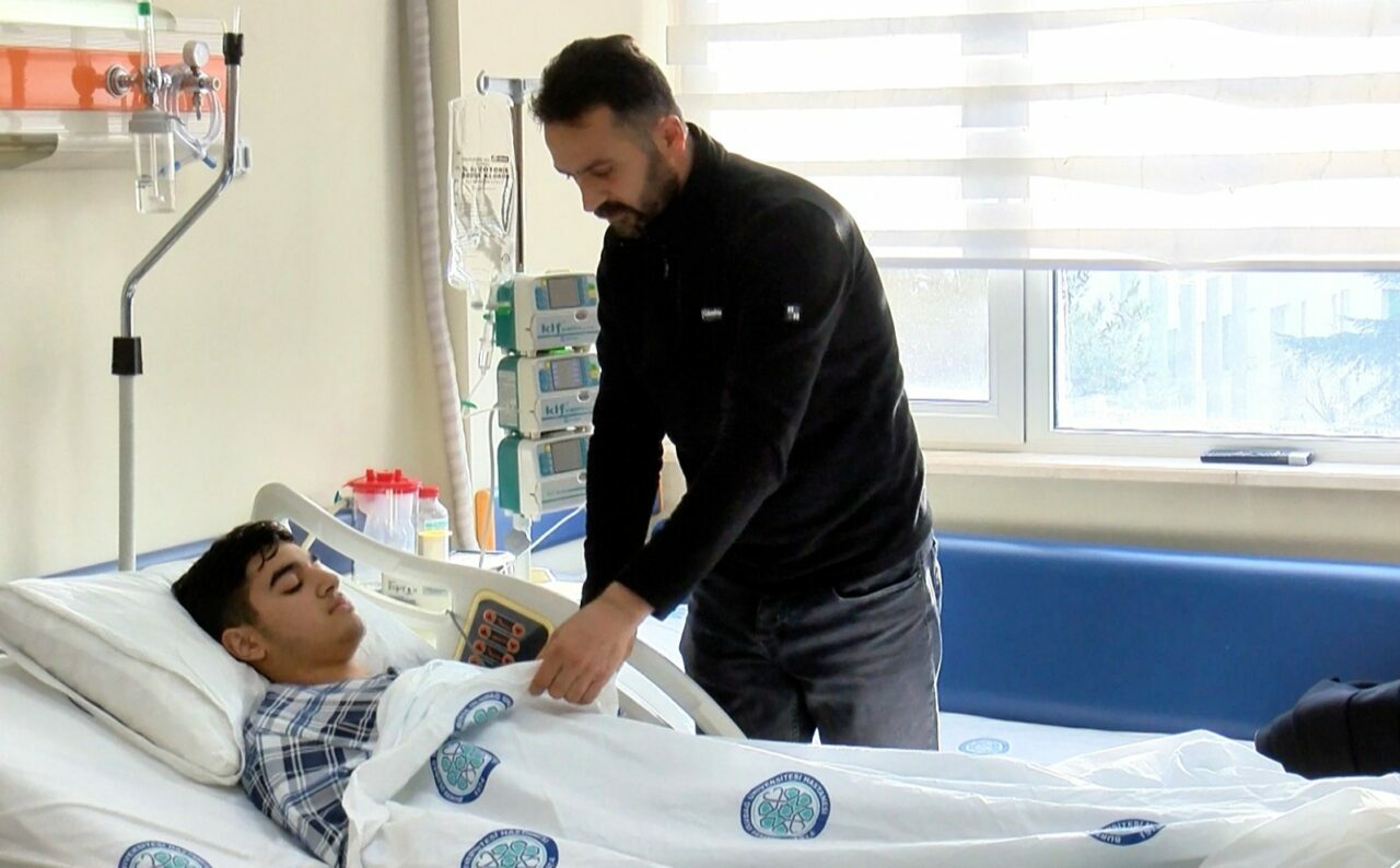 Mantardan zehirlenmişti! Bursa’da babasının karaciğeriyle hayata tutundu