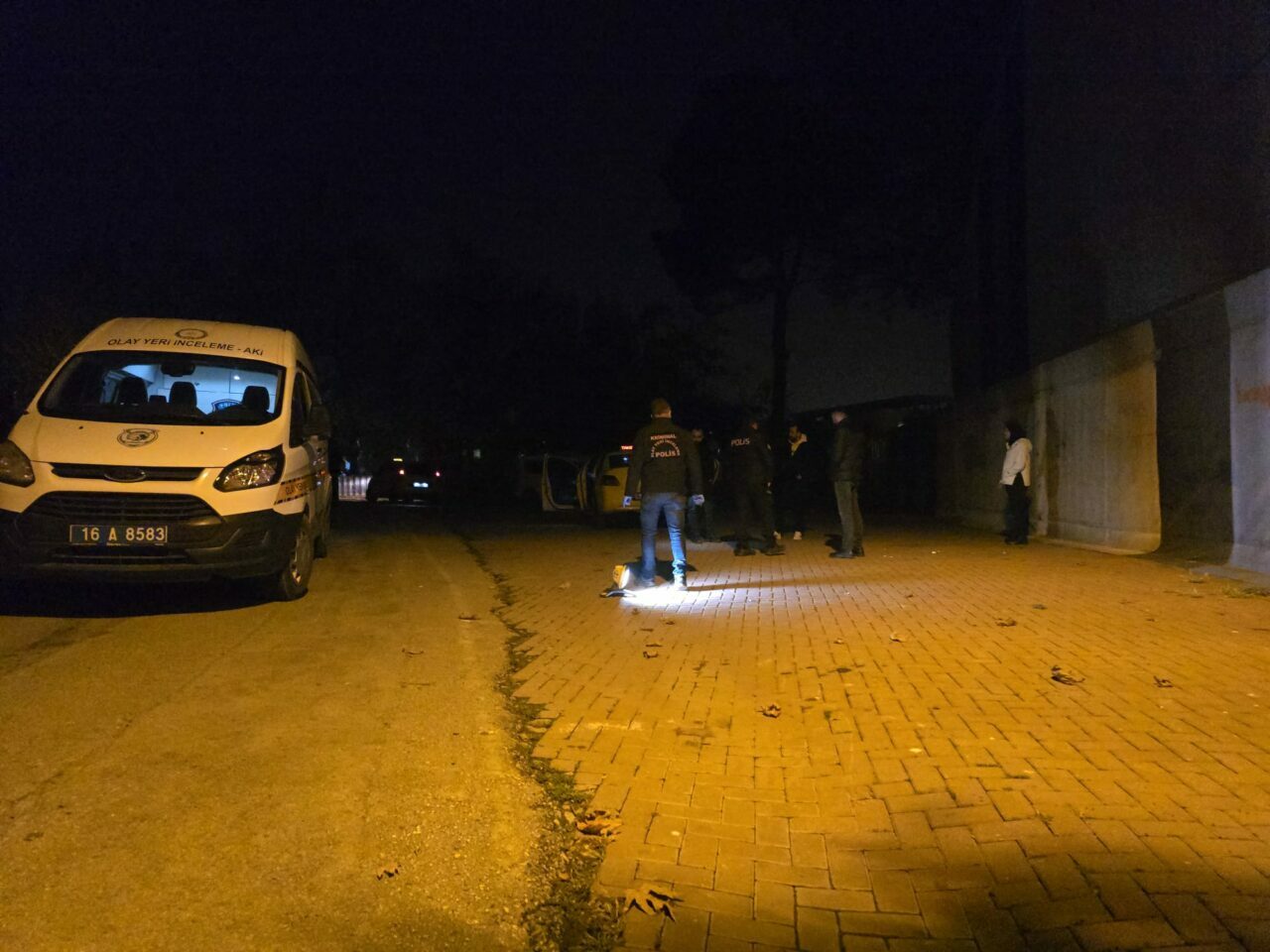 Yer: Bursa… Taksiye müşteri gibi binip… Yer: Bursa… Taksiye müşteri gibi binip…