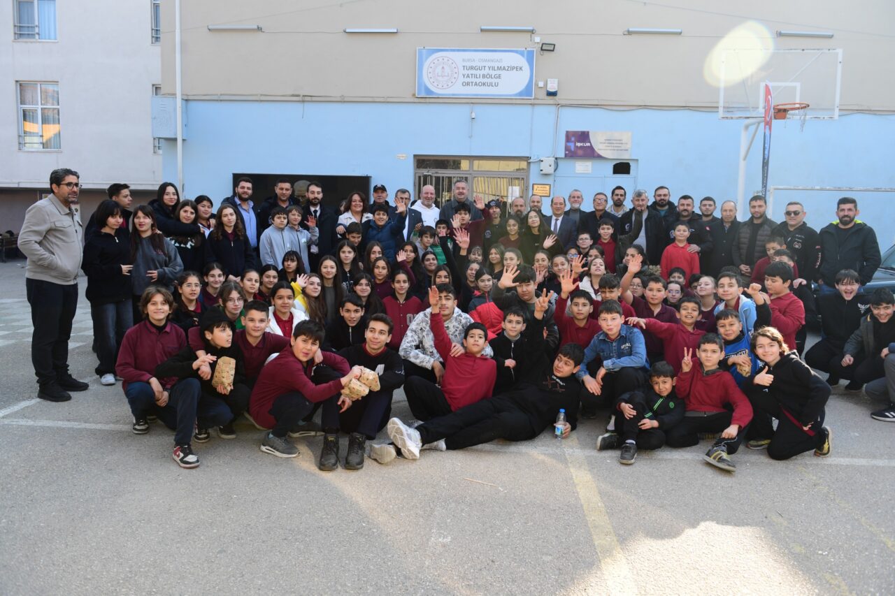 Bursa’da çocukların içini ısıtan dayanışma