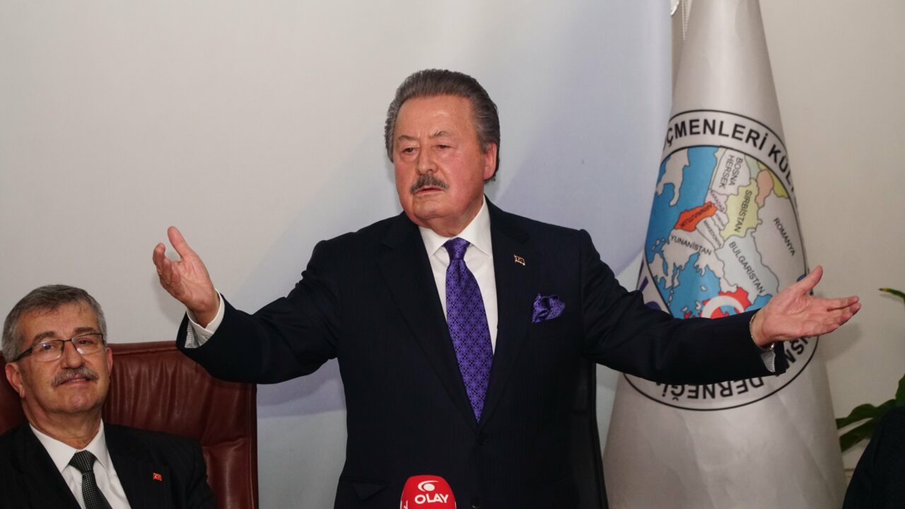 Bursa’da hemşehrilerinin gurur duyduğu isim; Cavit Çağlar