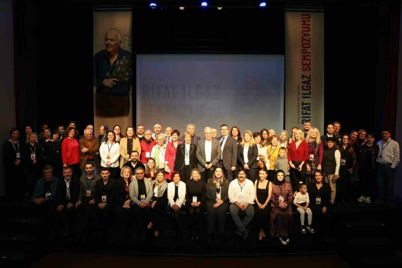 Rıfat Ilgaz’a saygı duruşu, sempozyum ve ödül töreniyle taçlandı