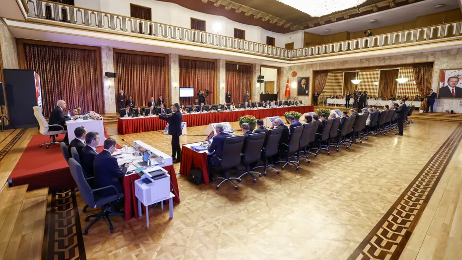 MHP’den 120 sayfalık Terörsüz Türkiye raporu MHP’den 120 sayfalık Terörsüz Türkiye raporu