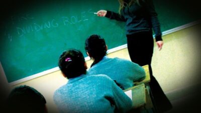 Fenomen öğretmenlere inceleme