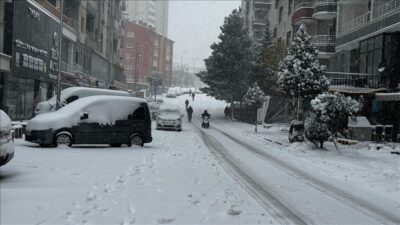 Birçok il ve ilçede eğitime ara