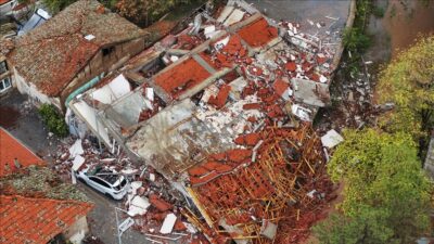Bursa’nın yanı başındaki iki ilçedeki depremler için Santorini benzetmesi