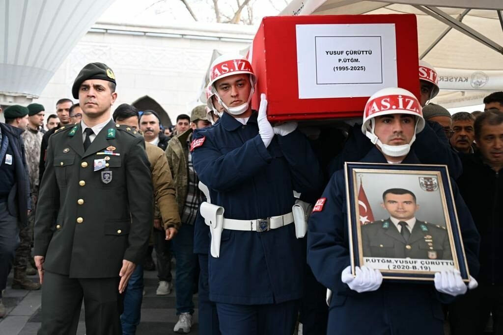 Üsteğmen Yusuf Çürüttü’ye acı veda