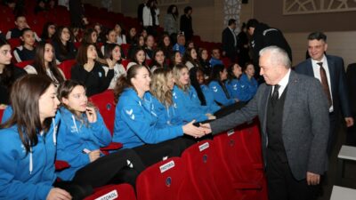 Nilüfer Belediyespor Eker’den eğitimde örnek iş birliği Nilüfer Belediyespor Eker’den eğitimde örnek iş birliği