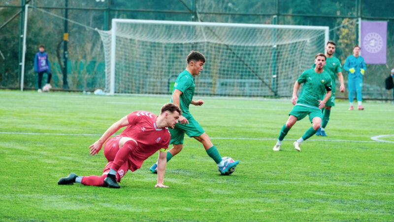 Bursa Nilüfer, İstanbul’da Bulvarspor’a 1-0 mağlup olurken, serbest vuruştan atılan