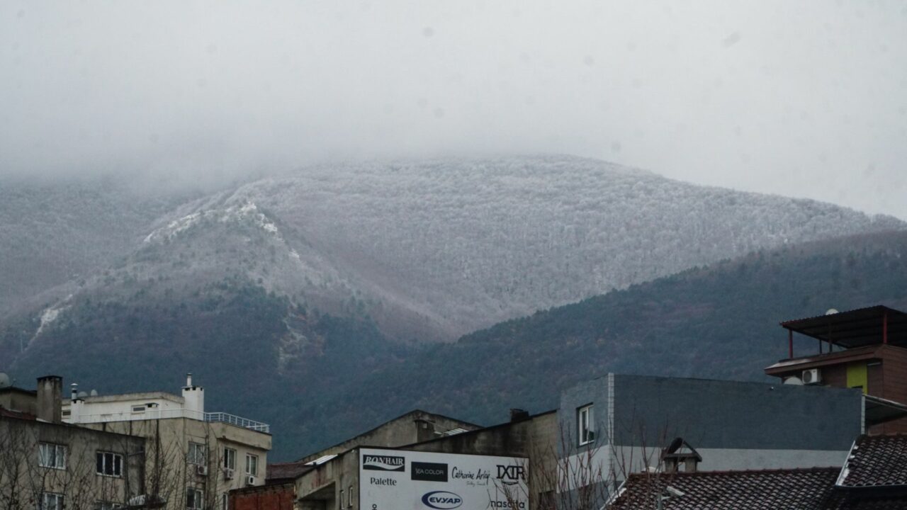 Bursa’dan ilk kış manzaraları geldi! Beyaz örtü indi…