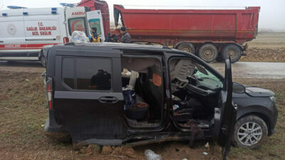 Yağış kazaya neden oldu! Ölümden döndüler