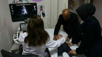 Yarım kalple doğan bebek mucize bebek!