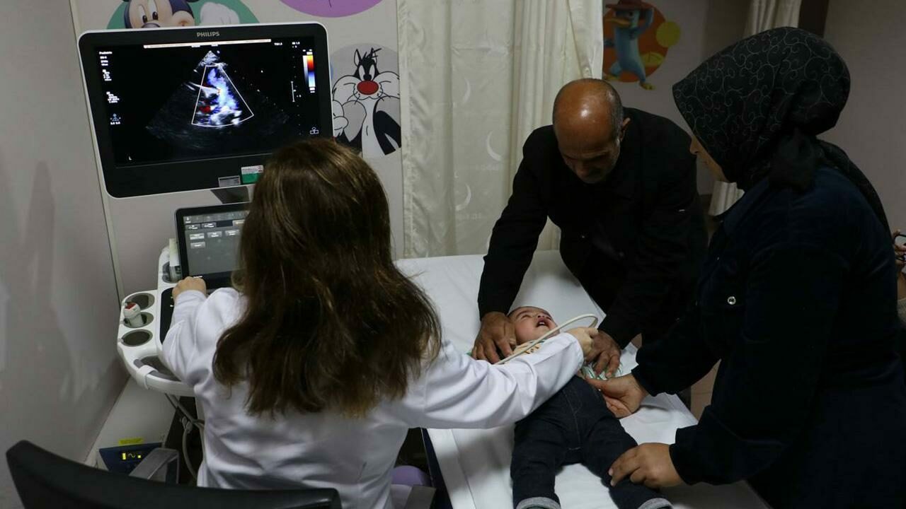 Yarım kalple doğan bebek mucize bebek! Yarım kalple doğan bebek mucize bebek!