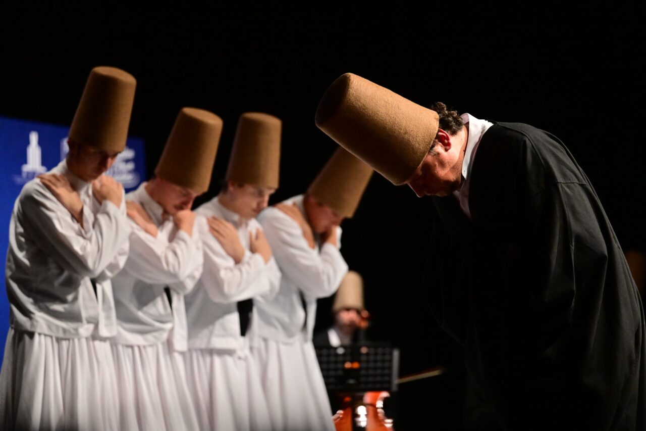 Bursa’da Mevlana’ya vefa gecesi Bursa’da Mevlana’ya vefa gecesi