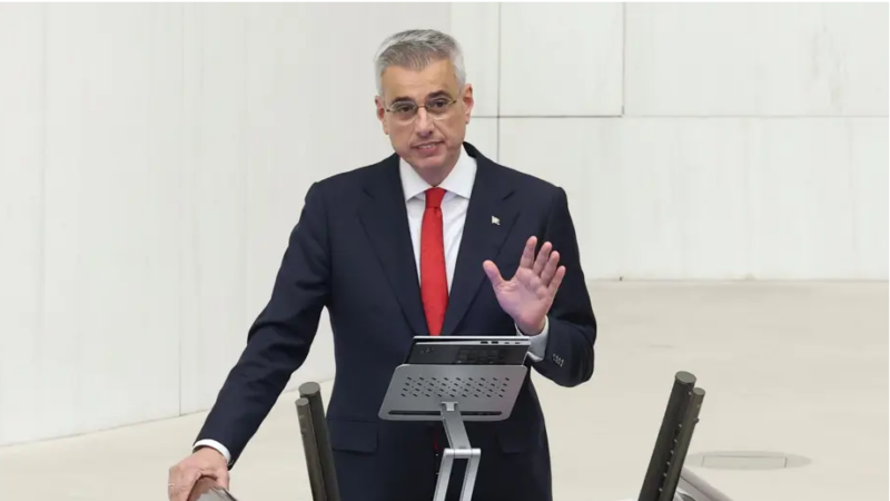 Bakan Memişoğlu yurt dışına giden hekim sayısını açıkladı Sağlık Bakanı Kemal Memişoğlu, 2025'te 234 bin hekimden yurt dışına