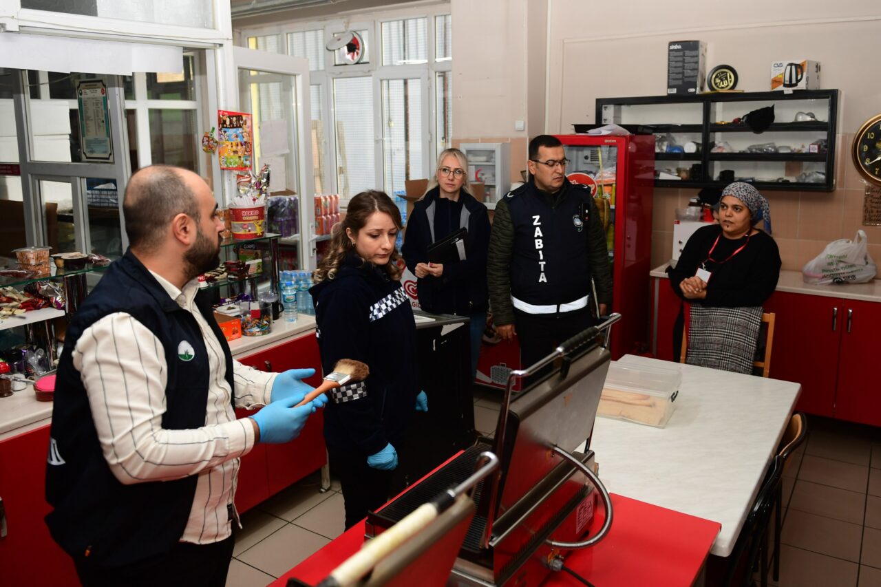 Bursa’da okul kantinlerinde sıkı denetim Bursa’da okul kantinlerinde sıkı denetim