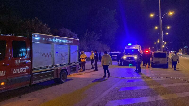 Zincirleme trafik kazası: 2 ölü, 7 yaralı